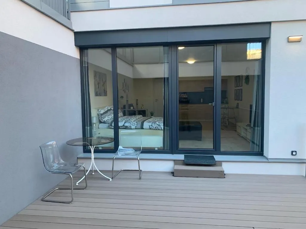 O2 Arena - Alex Apartment Praha 0*, براغ